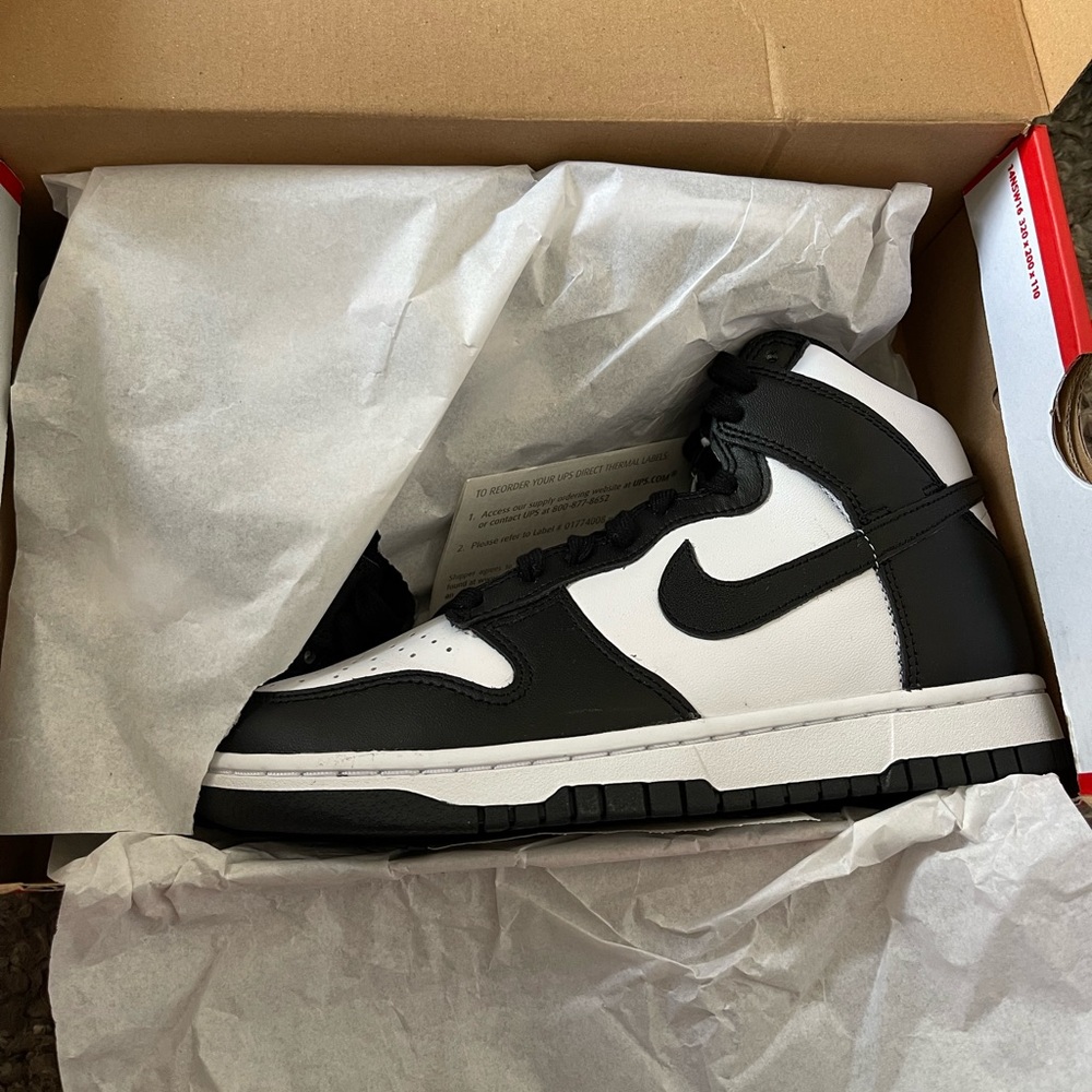 Nike dunk high pandas